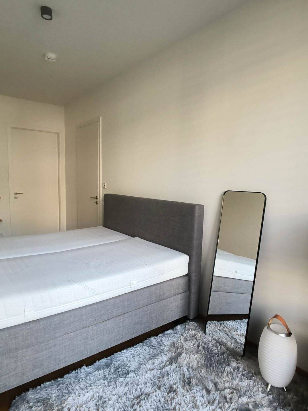 Exklusive 2-Zimmer-Wohnung mit Terrasse und Garten in Harlaching – direkt am Isarufer gelegen – München – Vorschaubild 9