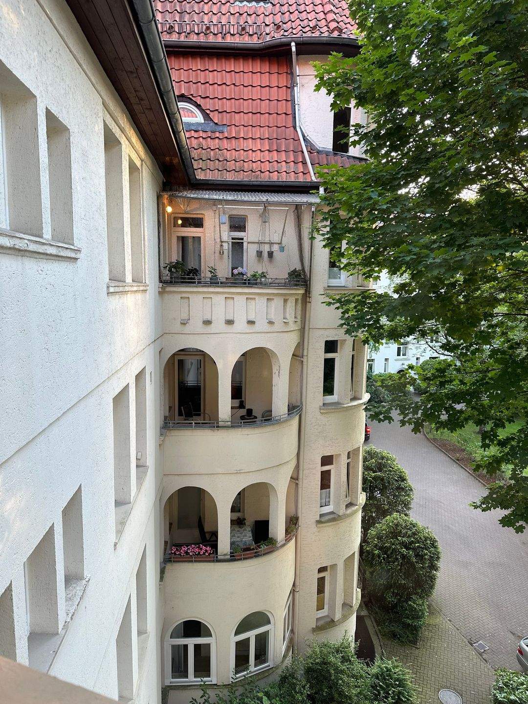 *Sanierte Wohnung in der List zentrumsnah mit guter Anbindung optional mit Dachboden 180 m2 mit zu verkaufen* – Hannover – Vorschaubild 7