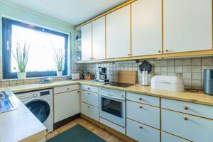 Vermietete 3-Zimmer-Wohnung mit 2 Balkonen, Stellplatz und Tageslichtbad – 55246 Wiesbaden – Vorschaubild 6