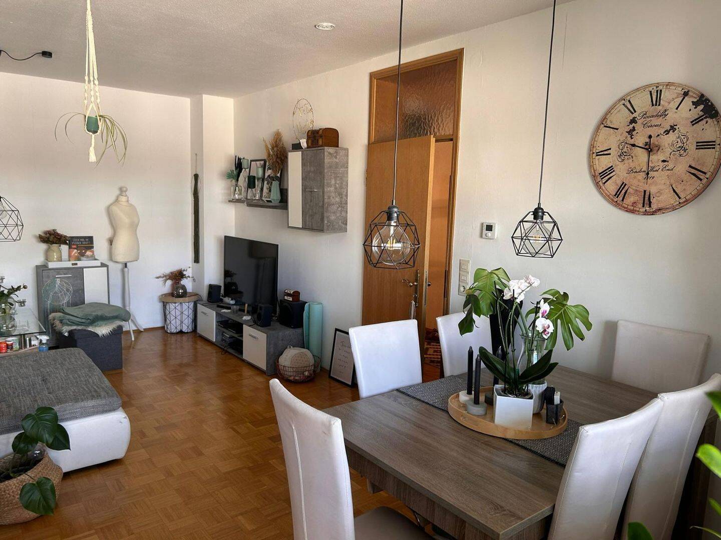 Helle 3,5-Zimmer-Wohnung mit Balkon, Einbauküche, Hobbyraum und Garage in Würzburg-Heidingsfeld – Würzburg – Vorschaubild 5
