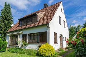 PURNHAGEN-IMMOBILIEN - Freistehendes Einfamilienhaus in gesuchter Wohnlage von Bremen-St. Magnus!