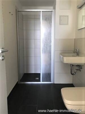 Blick übers Elbtal - für Studenten - Doktoranden - möblierte 3er WG Wohnung -frei ab 01.09.2026 – 1187 Dresden – Vorschaubild 8