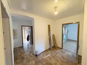 Traumhaft gelegene 3-Zimmer-Wohnung in Zerf mit Balkon und Gartenmitbenutzung – 54314 Zerf – Vorschaubild 2