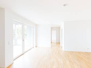 Traumhafte 4 Zimmer Familienwohnung mit Balkon – 99086 Erfurt – Vorschaubild 1