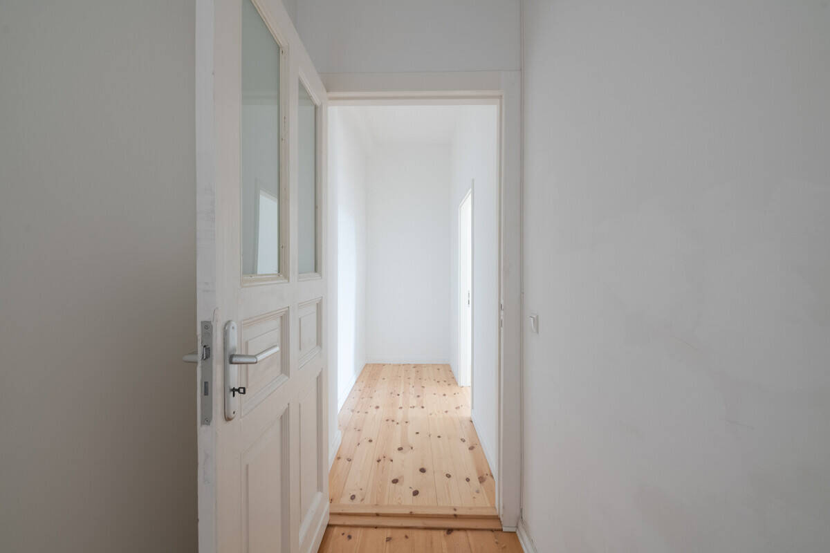 Bezugsfrei: Sonnige, ruhige Altbau-Wohnung mit EBK & Tageslicht-Badezimmer im beliebten Friedenau – Berlin – Vorschaubild 9