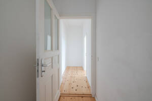 Bezugsfrei: Sonnige, ruhige Altbau-Wohnung mit EBK & Tageslicht-Badezimmer im beliebten Friedenau – 12161 Berlin – Vorschaubild 9