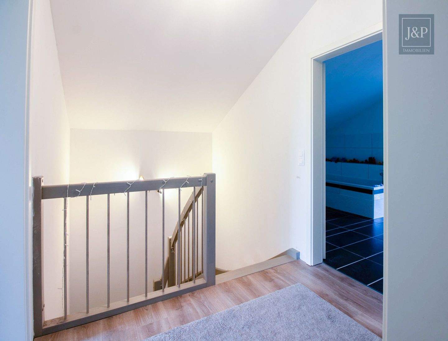Energieeffizientes Wohnhaus in Schulzendorf mit Photovoltaikanlage und moderner Heiztechnik – Schulzendorf – Vorschaubild 6
