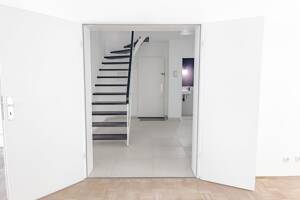 Großzügige Maisonette Wohnung mit 2 Balkonen und Einbauküche – 53177 Bonn – Vorschaubild 3