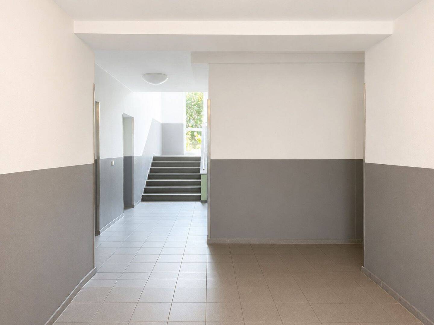Moderne ETW mit Dachterrasse und 2 PKW Stellplätzen – Trier – Vorschaubild 4