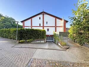 Lübeck : mod. Haus am Elbe-Lübeck Kanal mit TG-Stellplatz und Gartenhaus - Einziehen & Wohlfühlen – 23560 Lübeck – Vorschaubild 4