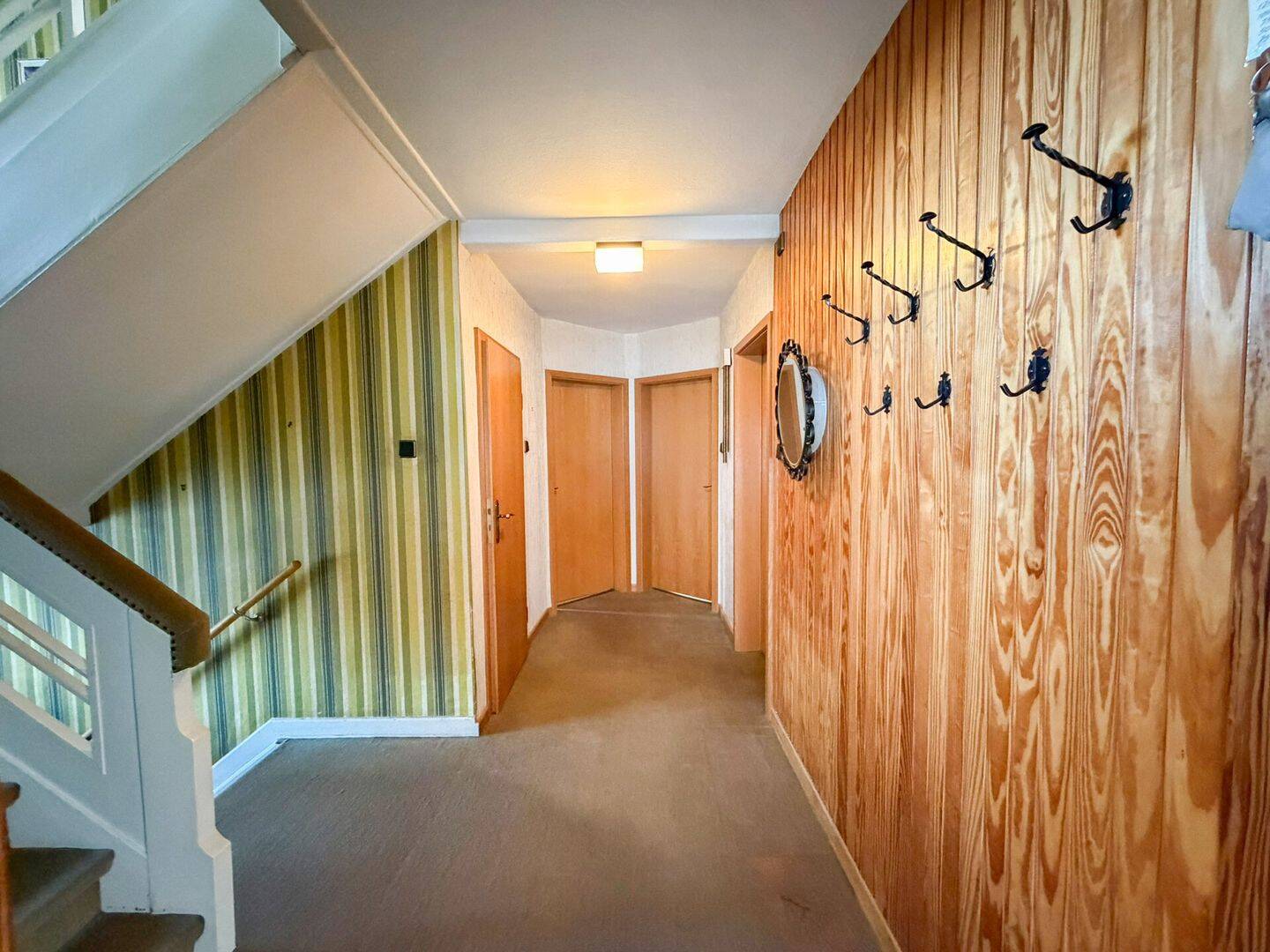**PREISREDUZIERUNG** Gemütliches Einfamilienhaus mit toller Weitsicht über das Siegtal in beliebter Wohnlage! – Wissen – Vorschaubild 6