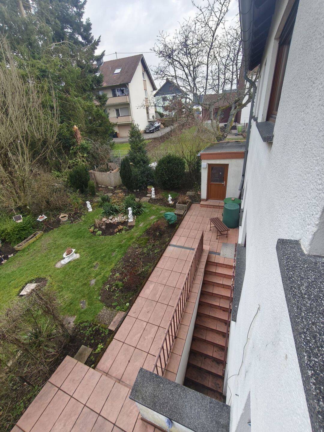 Attraktives Zweifamilienhaus in ruhiger Lage – Schiffweiler – Vorschaubild 5