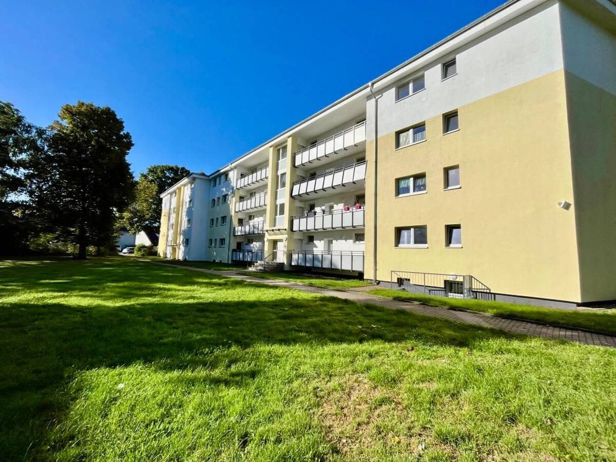 3-Zimmer-Wohnung in Dortmund Wickede mit einem Fußbodenbelag!!!!!! – 44319 Dortmund – Bild 1 von 8