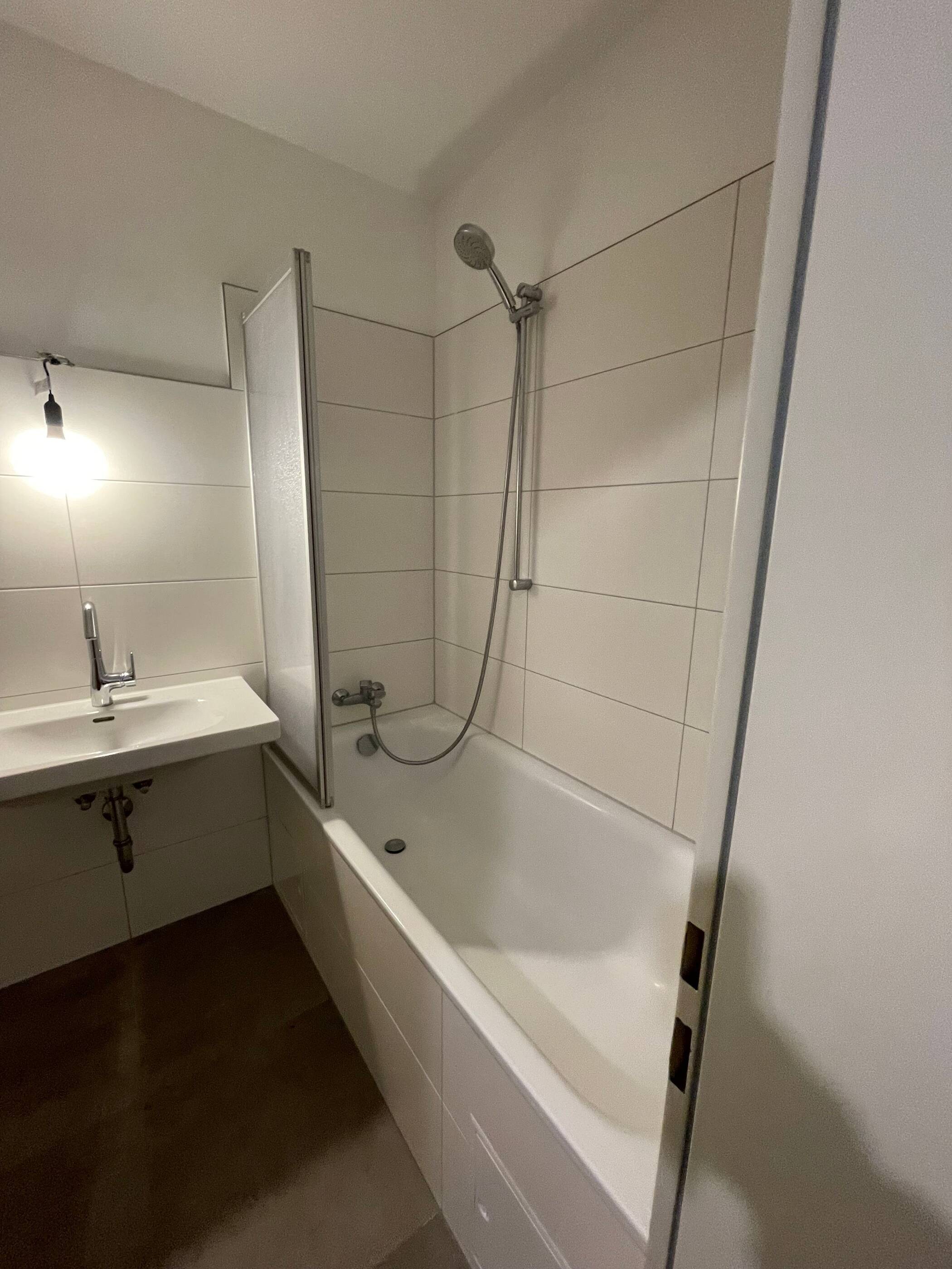 2,5-Zimmer-Wohnung mit EBK, Balkon und Stellplatz in Fürth-Dambach – Fürth – Vorschaubild 9