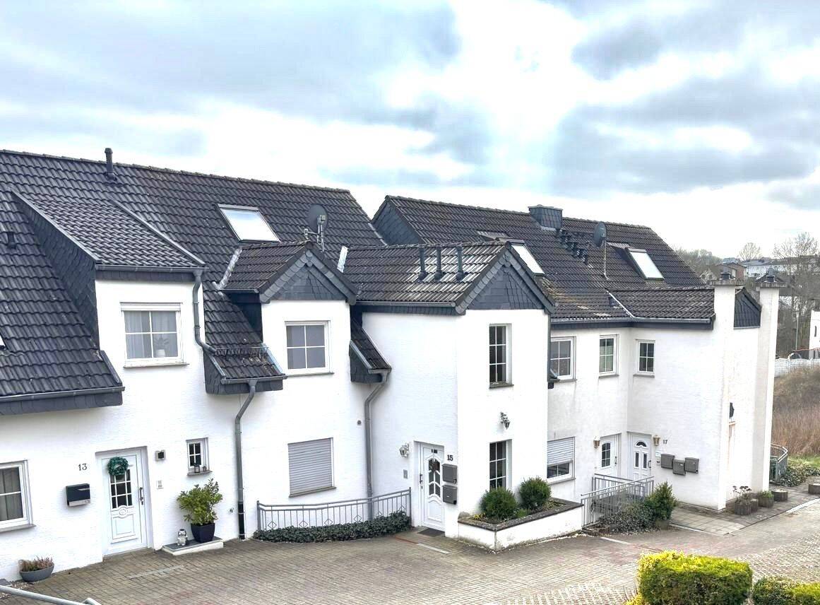 Attraktive Kapitalanlage in zentraler Lage – Mehrfamilienhaus mit Renditepotenzial! – Blankenheim – Bild 1 von 3