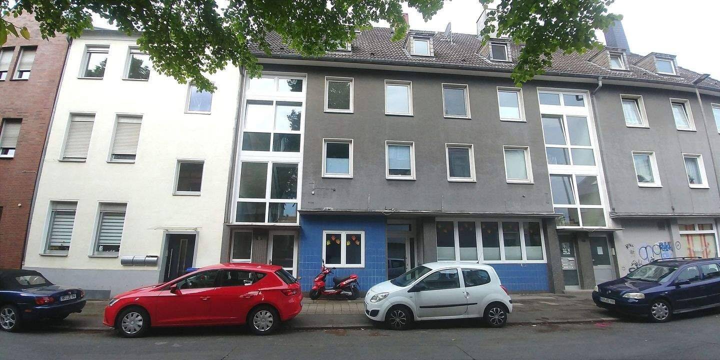 zentrale 3-Zimmer Wohnung - renoviert!