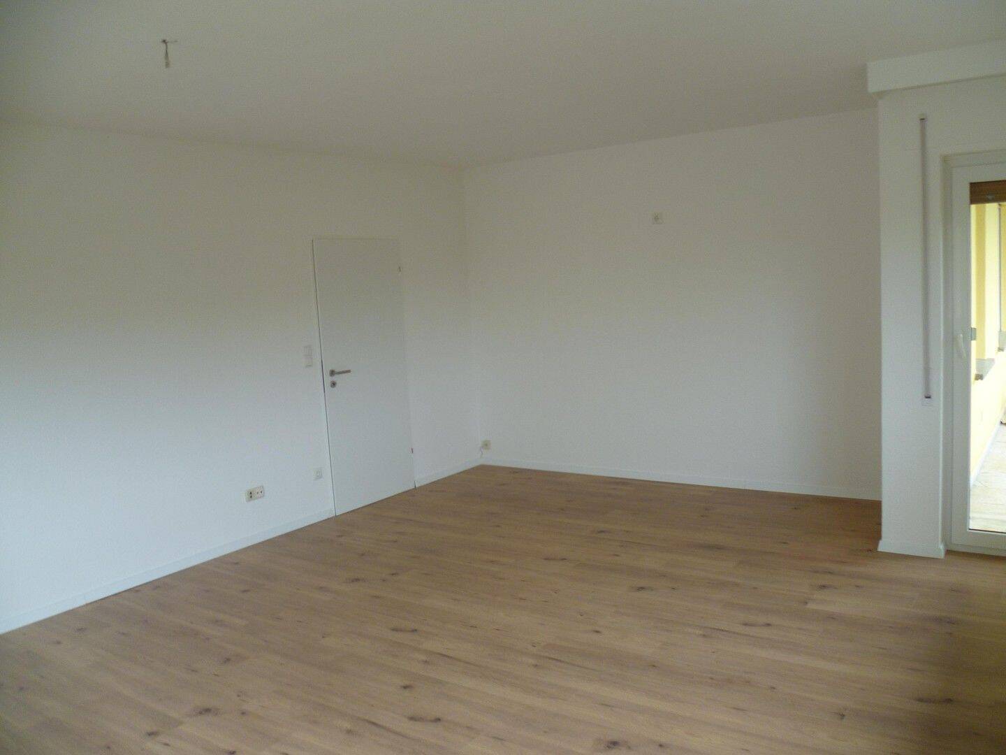Schöne frisch renovierte 3 Zimmerwohnung am Südhang in Ortenberg
