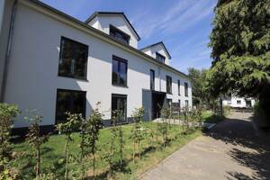 **VISTA Immobilien** Vollmöblierte Dachgeschoss-Wohnung mit Einbauküche – 64291 Darmstadt – Vorschaubild 3