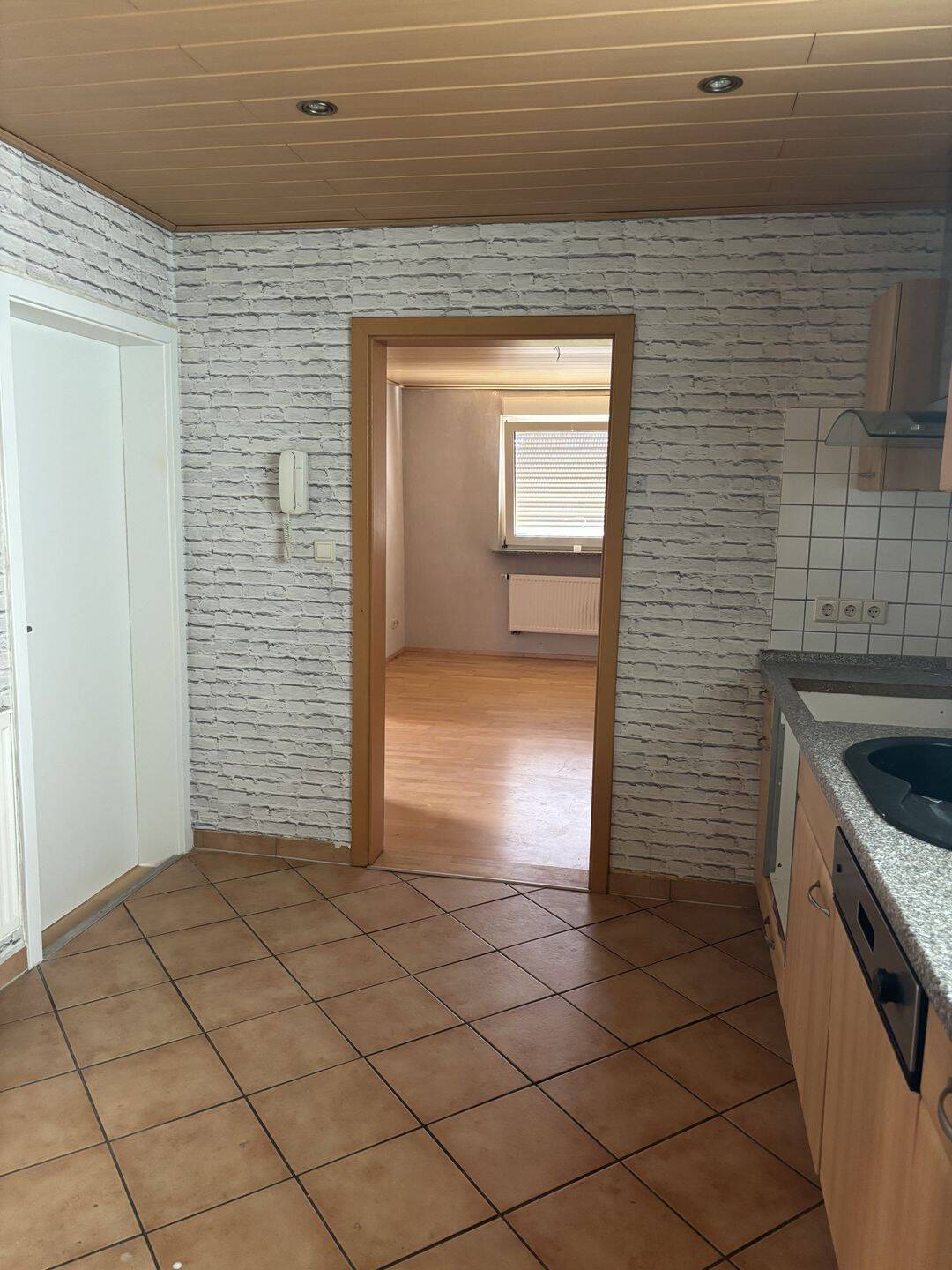 Zweifamilienhaus mit attraktiver Vermietungsperspektive – Karlsdorf-Neuthard – Vorschaubild 3