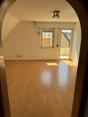 Schöne 4 Zimmer Dachgeschosswohnung – 70378 Stuttgart – Vorschaubild 5