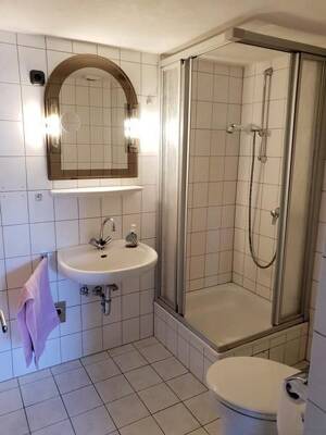 Duisburg-Fahrn: Großzügige 3-Zimmer-Wohnung im Dachgeschoss – 47179 Duisburg – Vorschaubild 6