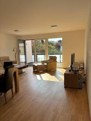 Volkach, neuwertige 3-Zi WHG mit Balkon und EBK, ca 97 m² – 97332 Volkach – Vorschaubild 2