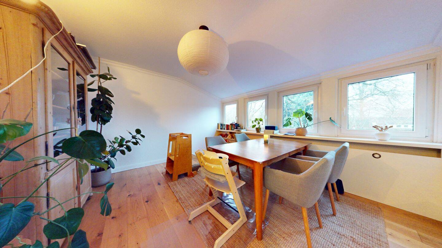 Lehesterdeich / Stilvolle 4-Zimmer-Maisonette-Wohnung mit Loggia in ruhiger Lage – Bremen – Vorschaubild 6