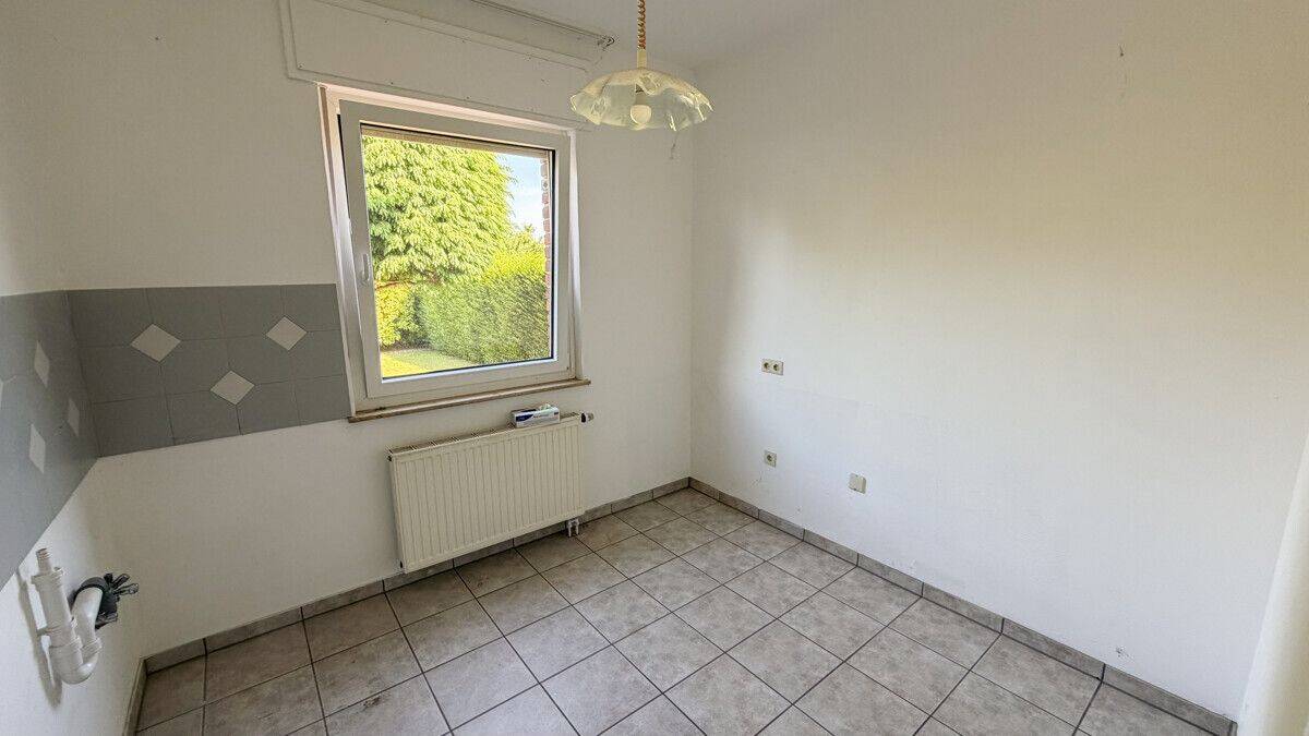 Familienfreundliches Einfamilienhaus mit großem Garten in Geilenkirchen – Geilenkirchen – Vorschaubild 6