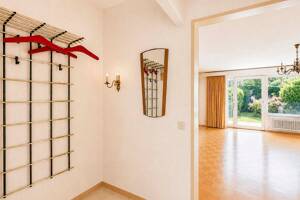 Wertsteigerungspotenzial in gefragter Lage - Haus mit Garten und Terrasse - Sanierungsbedürftig