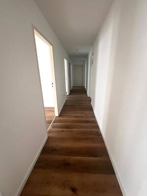Moderne 2,5 Zimmer Wohnung mit kleinem Balkon – 90762 Fürth – Vorschaubild 3