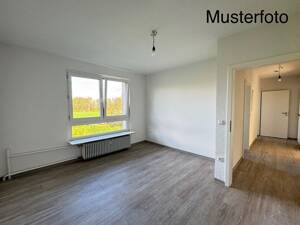 tolle 3-Zi-Balkonwohnung in modernisiertem Haus in Sackgasse – 44866 Bochum – Vorschaubild 3