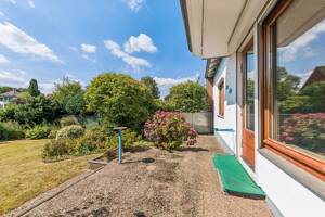 Einfamilienhaus mit Garage auf großzügigem Gartengrundstück in Burg-Grambke zur Modernisierung – 28719 Bremen – Vorschaubild 5