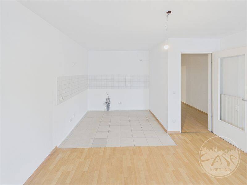 2,5-Zi-Wohnung mit Terrasse am Volkspark Friedrichshain – Berlin – Vorschaubild 2