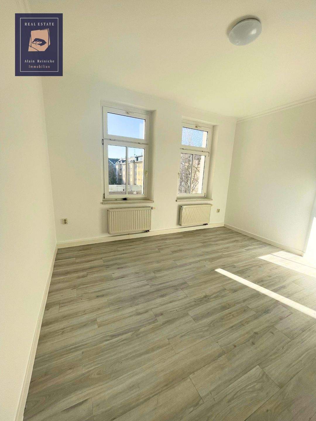 helle 3 Raum-Wohnung mit Stellplatz & kleinem Garten – Chemnitz – Vorschaubild 8