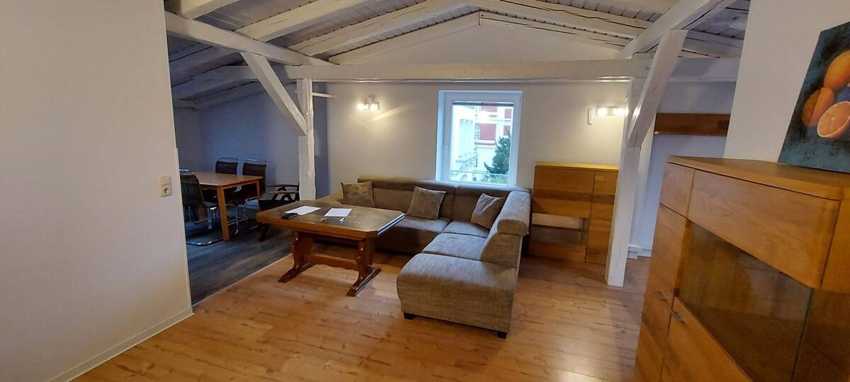 HRO-City, voll möbl. Monteur- u. Arbeiterwohnung f. 5 Personen (20,- € pro Person+Tag) zu verm. – 18057 Rostock – Bild 1 von 7