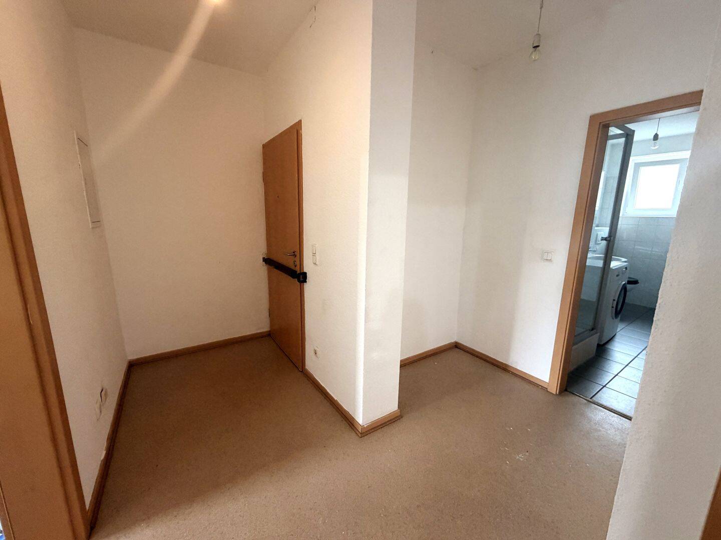 2 Zimmer Wohnung mit Balkon – Oberhausen – Vorschaubild 6