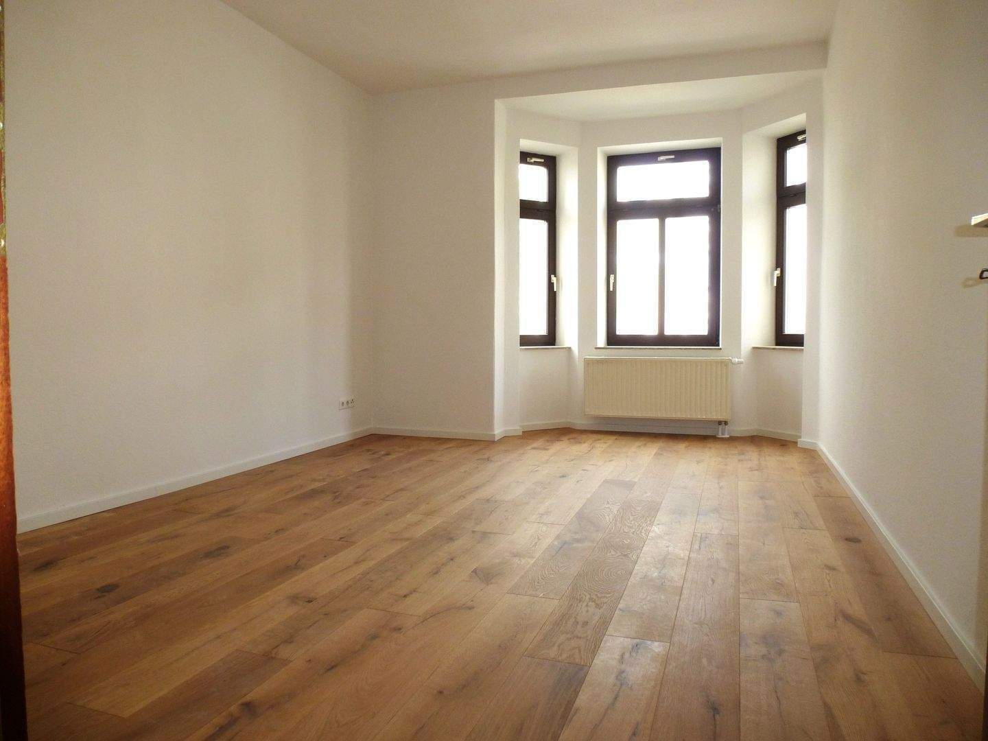 Sanierte 4-Raumwohnung mit Balkon – Chemnitz – Vorschaubild 2