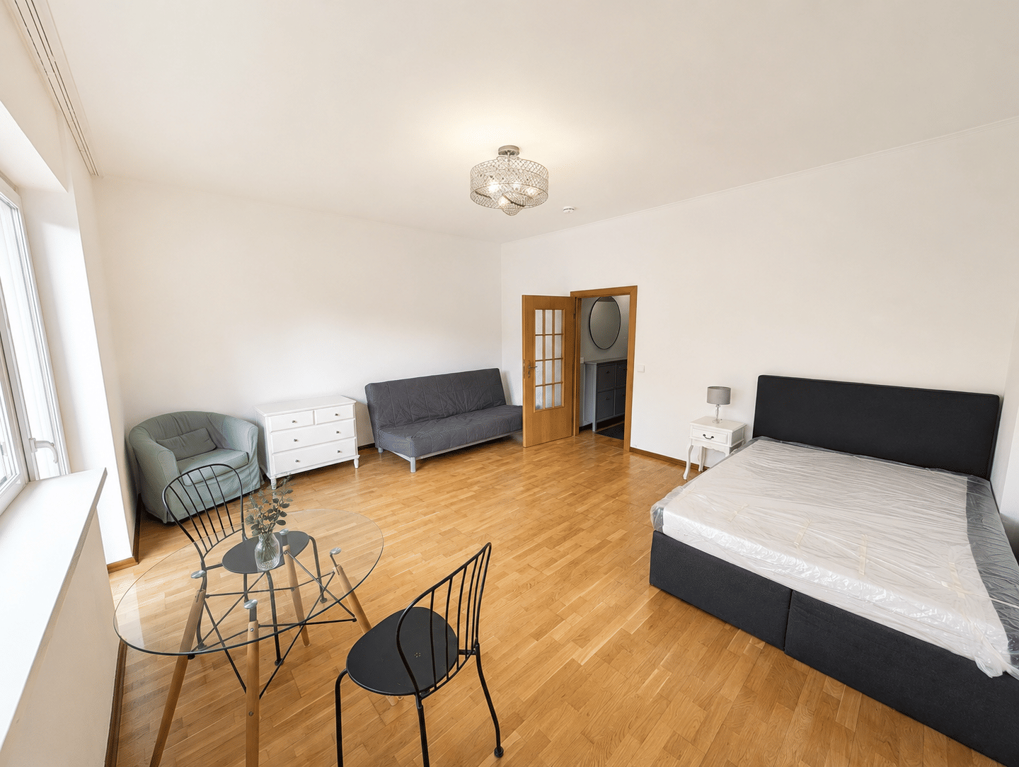 Bezugsfrei | Provisionsfrei | 1-Zim. - Wohnung | Süd-Balkon | 7 Min. zur U-Bahn | komplett möbliert – Berlin – Vorschaubild 2