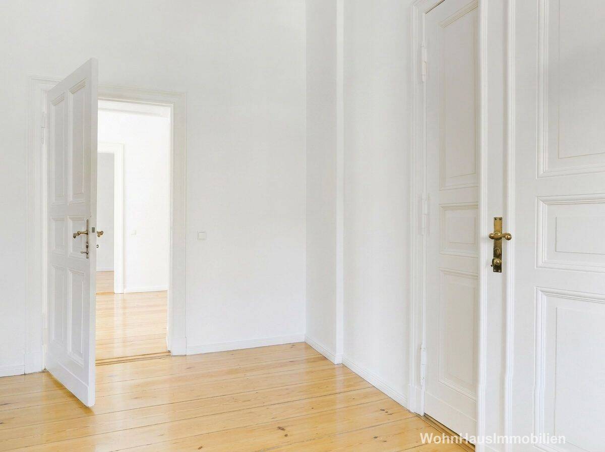 Altbau-Mehrfamilienhaus in Berlin-Friedrichshagen - Kapitalanlage – 12587 Berlin – Bild 1 von 9