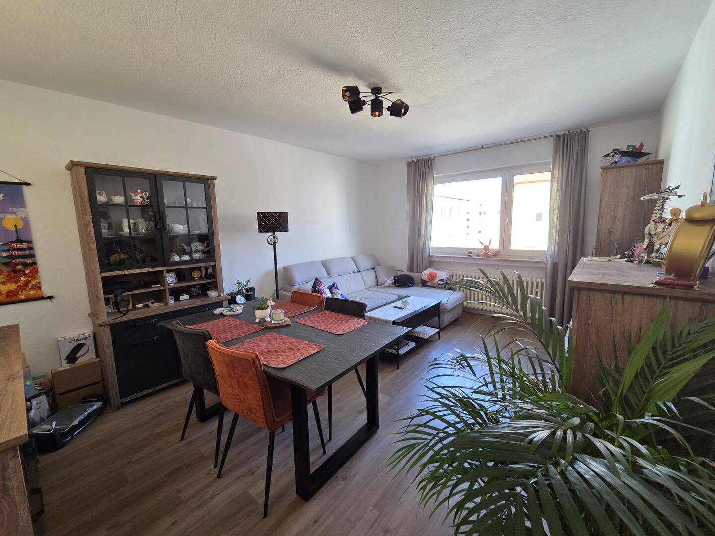 Tolle 3 Zimmer-Wohnung in der schönen Sanderau, 2 Balkone und Garage – Würzburg – Vorschaubild 3