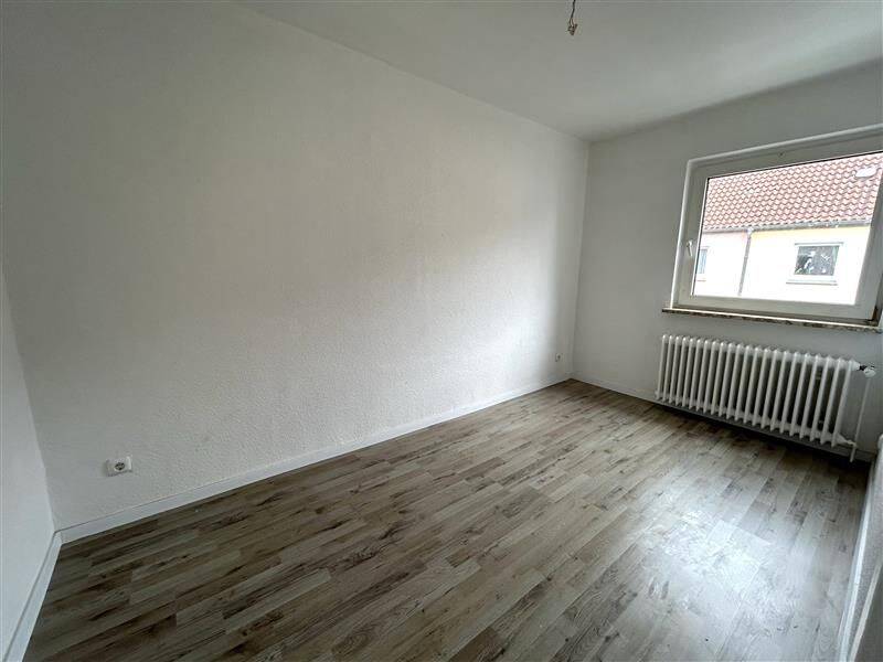 Renovierte 3-Zimmer-Wohnung mit Mietergarten in Geestemünde – Bremerhaven – Vorschaubild 3