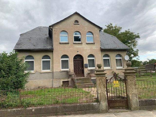 Villa - Sanierungsobjekt mit großem Potenzial – Pegestorf – Bild 1 von 3