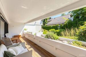 Bestlage Solln - Bezugsfreie, modernisierte 3-Zimmer mit Süd-Balkonterrasse, EBK, Pool & Sauna, TG – 81479 München – Vorschaubild 4