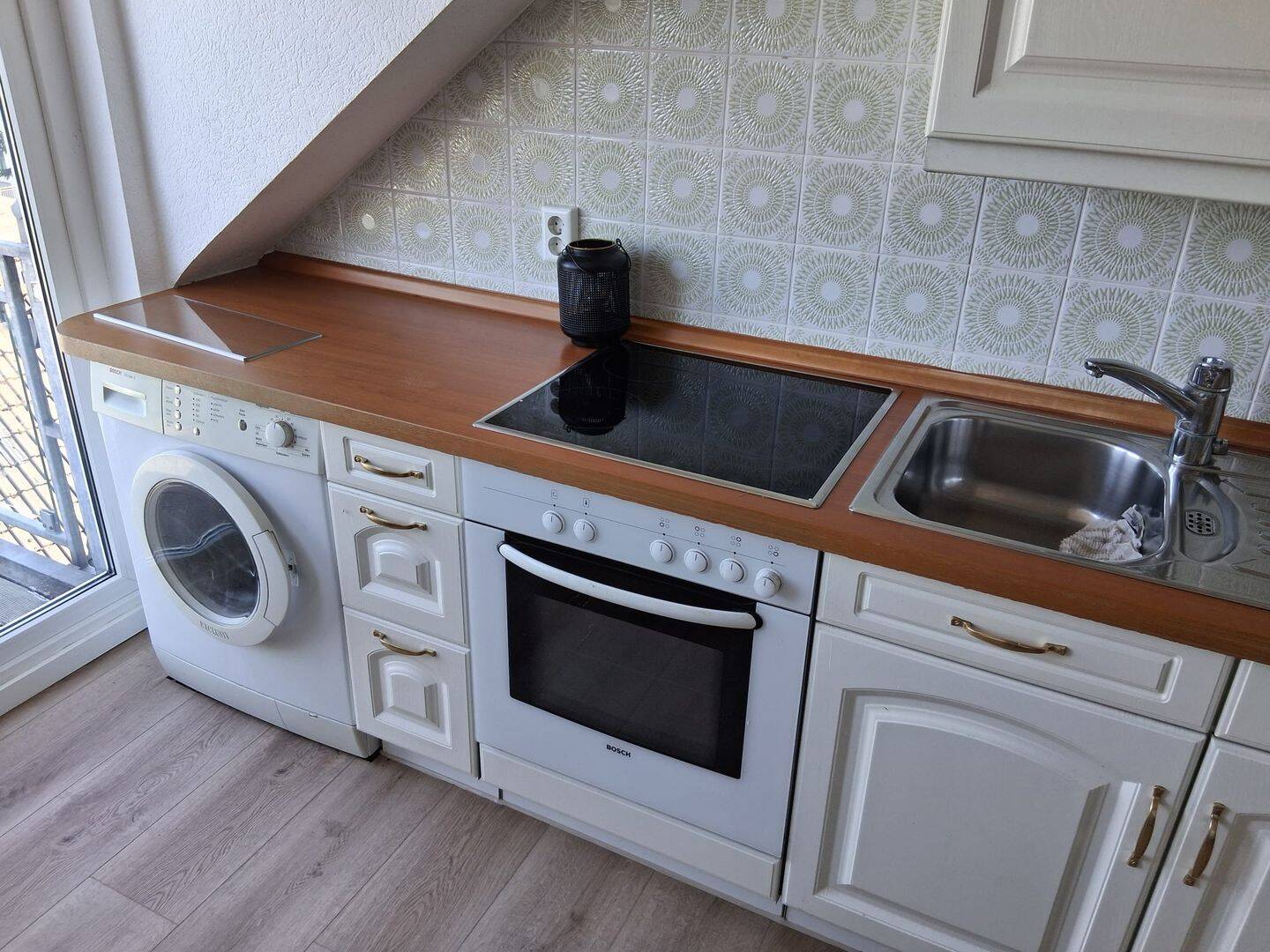 2 Zimmer Wohnung im DG mit Balkon frisch tapeziert, sofort frei, inklusive Einbauküche – Solingen – Vorschaubild 8