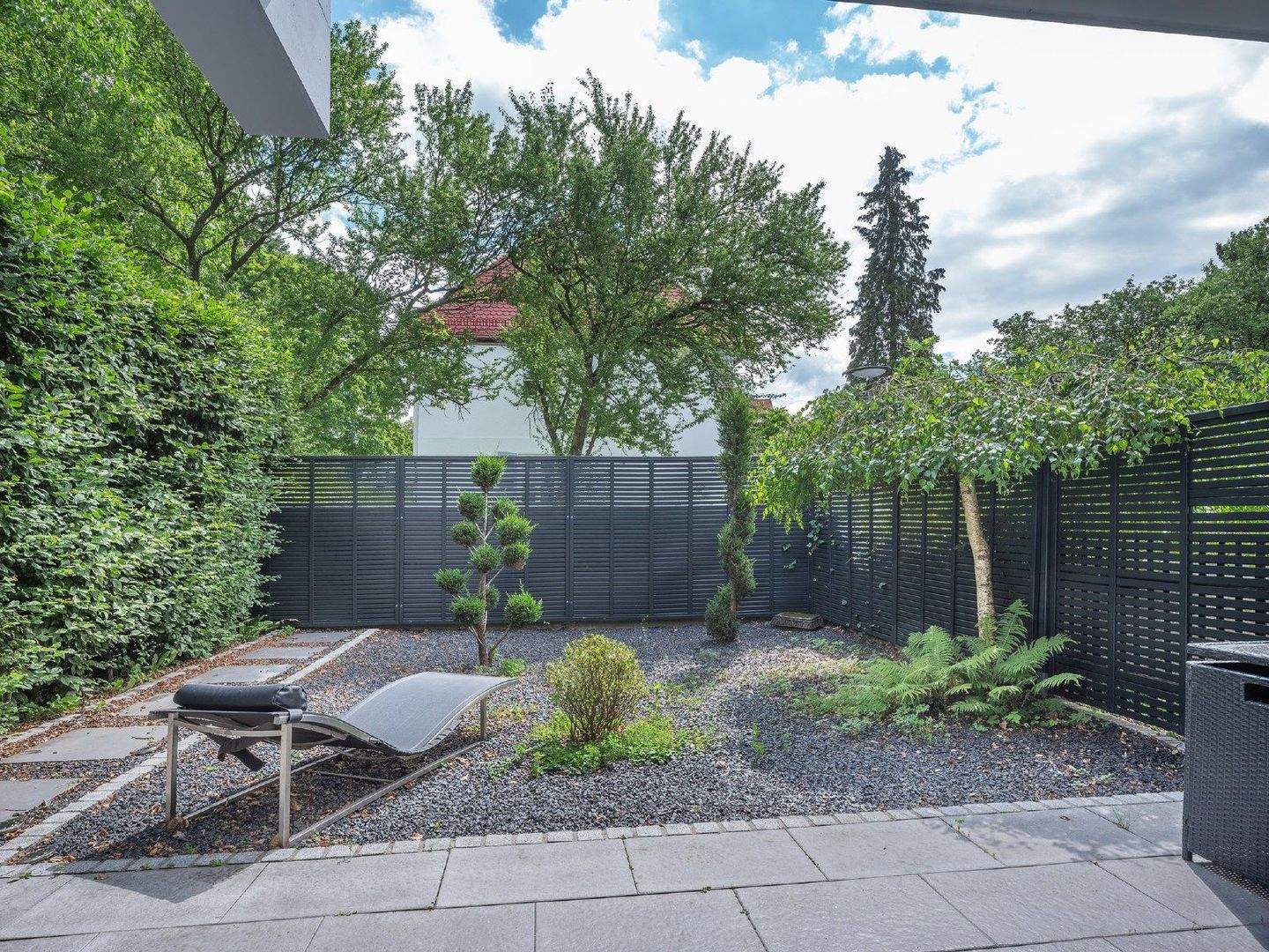MAIER - Vermietete Gartenwohnung mit EBK und modernem Privatgarten – München – Vorschaubild 3