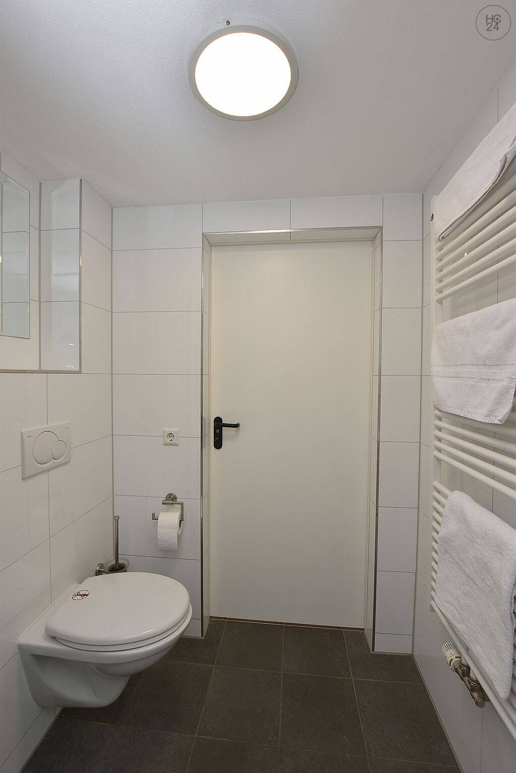 Schön möblierte Wohnung mit Reinigungsservice in Stuttgart Münster – Stuttgart – Vorschaubild 6