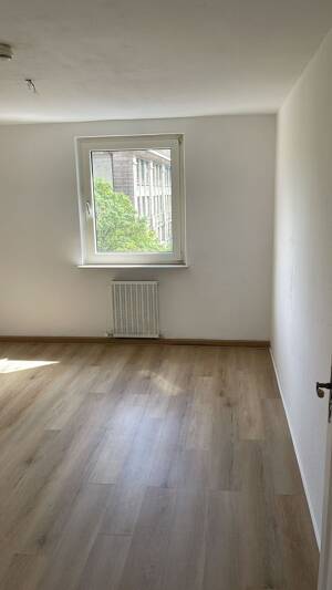 Helle 2-Zimmer Wohnung am Südstadtpark in Fürth – 90763 Fürth – Vorschaubild 7