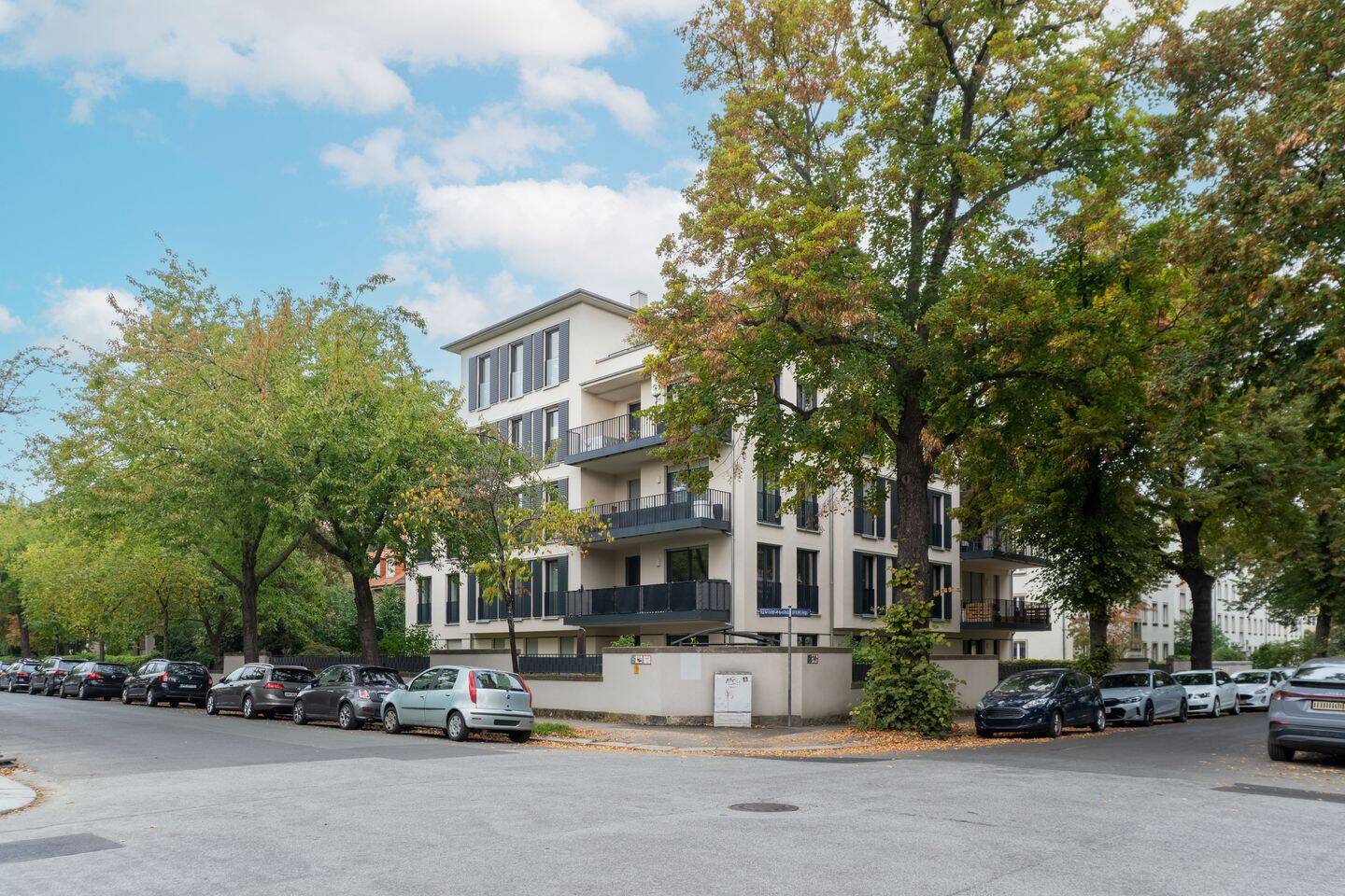 +++ Stilvolle Eigentumswohnung mit Balkon, Gäste WC und hochwertiger Ausstattung +++ – Dresden – Vorschaubild 2