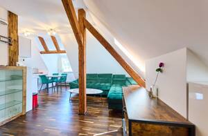 Modern sanierte Dachgeschoss-Maisonette mit besonderem Wohnflair – 80689 München – Vorschaubild 9
