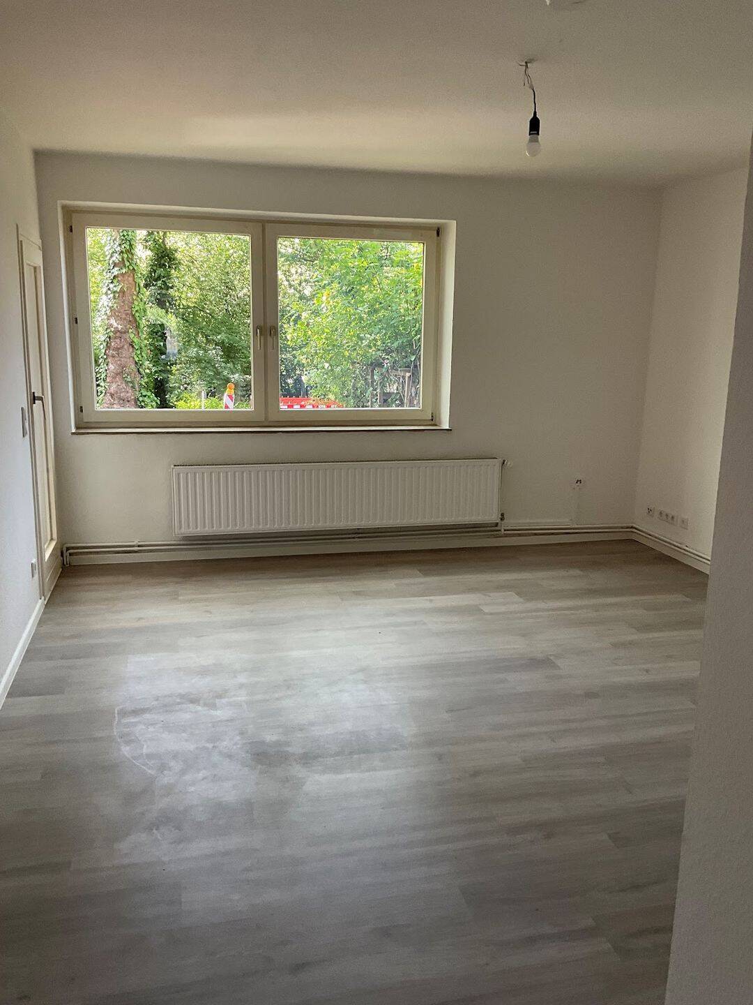 Komplett renovierte 3 Zimmer Wohnung mit Balkon in Gelsenkirchen zu vermieten